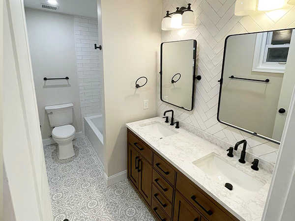 Bathroom remodel in Arlington, VA - project 20 (photo 1)