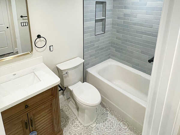 Bathroom renovation in Arlington, VA - project 21 (photo 2)